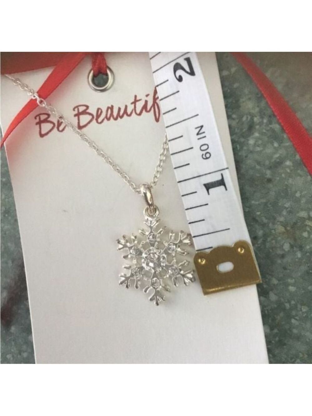 Avon NEW Best Wishes Be Beautiful snowflake necklace - Picture 3 of 7